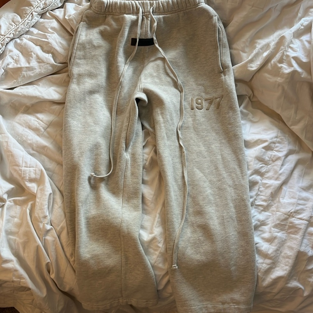 Essentials sweatpants FEAR OF GOD guc size XS